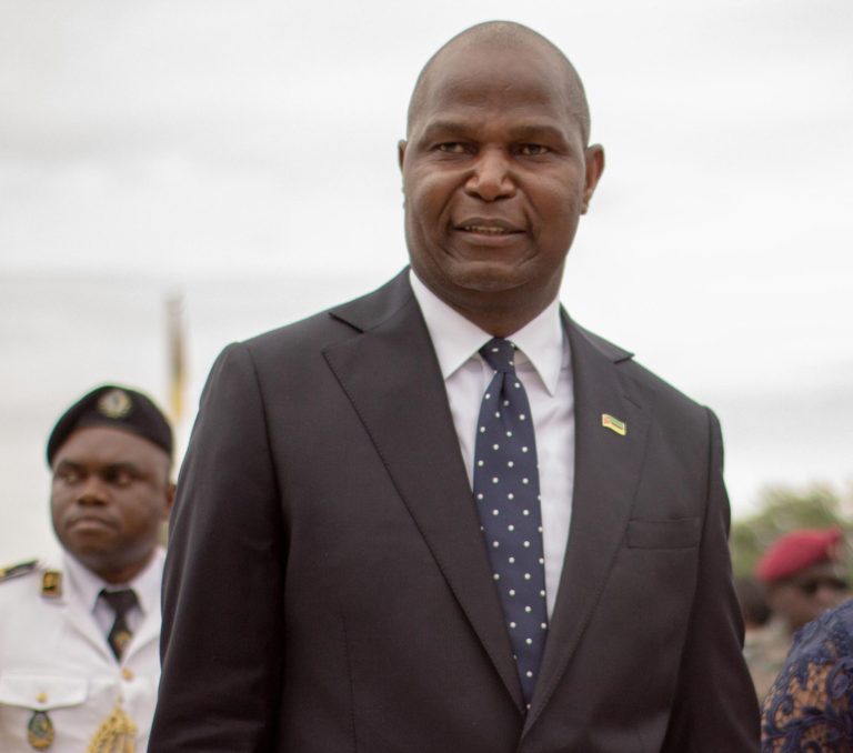 Chapo encoraja Selecção Nacional de Futsal antes de jogo decisivo rumo ao CAN 2026