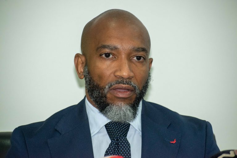 2.169 Casos de corrupção abalam Moçambique e revelam desvio de 2 Biliões de Meticais