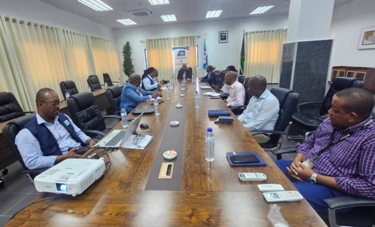 Procuradoria e INSS reforçam cooperação para melhorar resposta aos utentes em Maputo