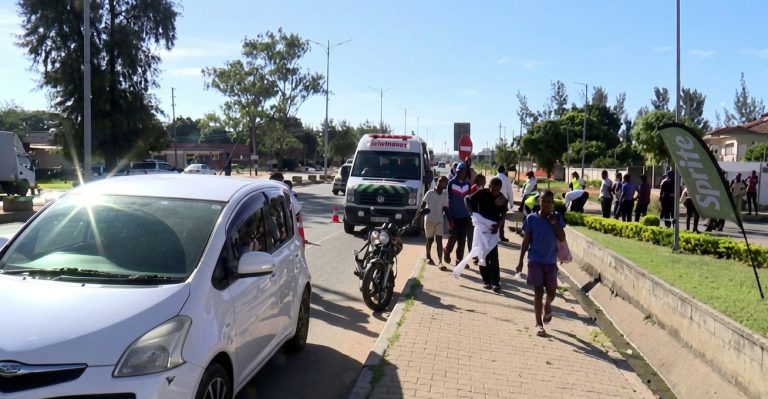 Entrada perigosa na EN1 termina em atropelamento de duas pessoas em Michafutene
