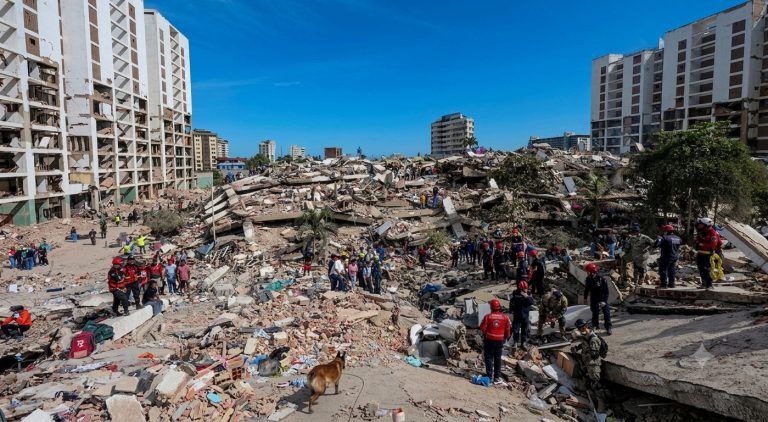 Portugal repatria cidadãos na Venezuela enquanto número de mortos sobe para 1.719