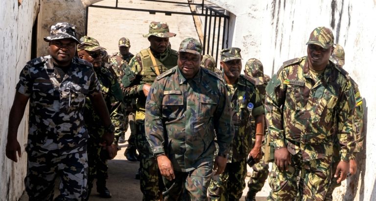 Alto comando das FADM reforça pressão total contra insurgentes no Norte do País
