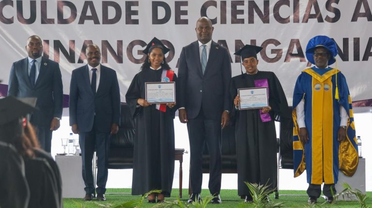 PR desafia graduados da UniLúrio a transformar conhecimento em soluções